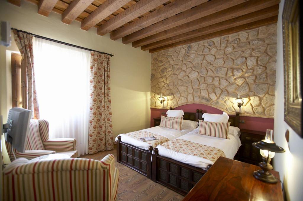 Отель Ibersol La Casona De Andrea Тьедра Экстерьер фото